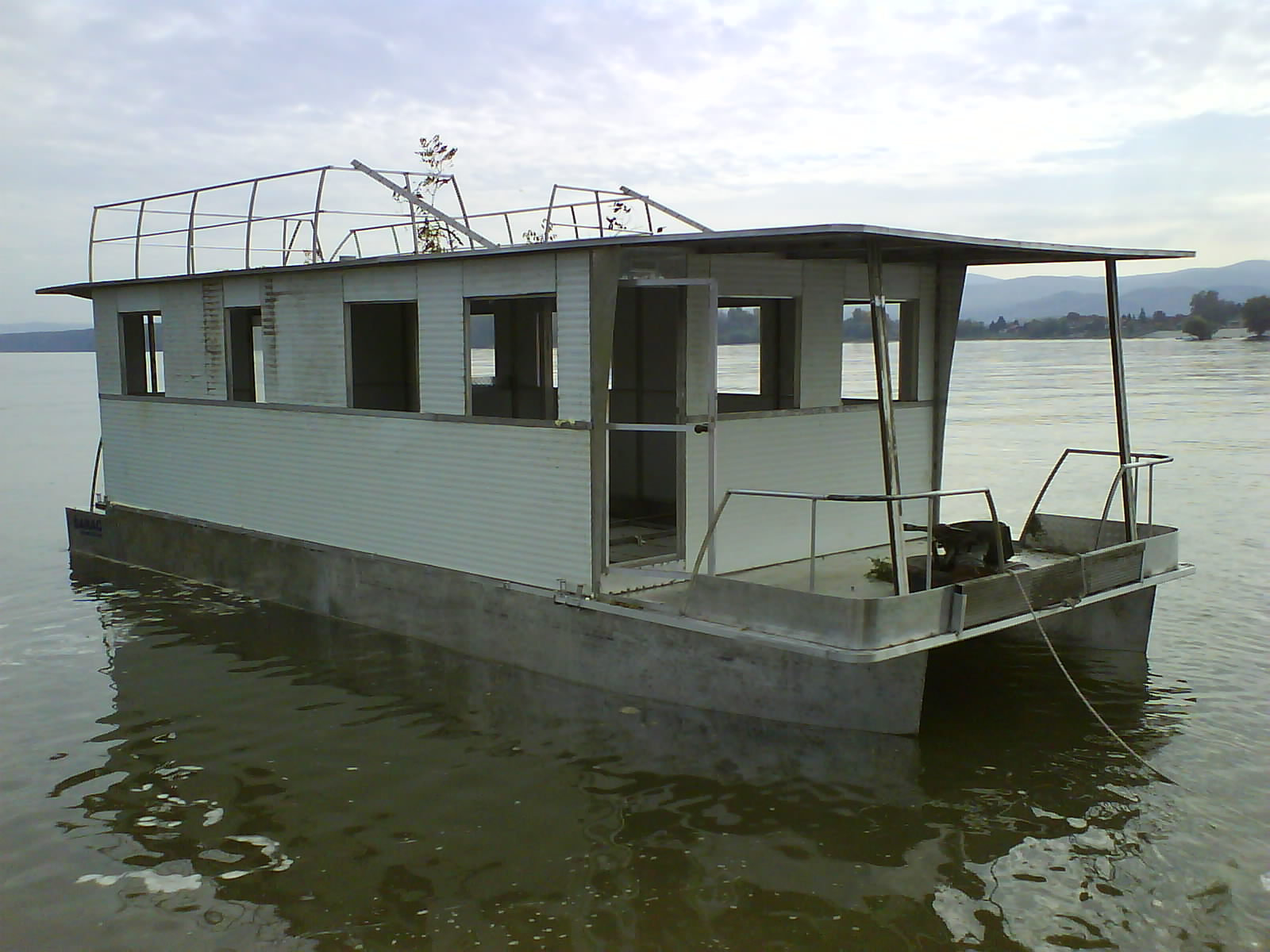 Aluminijumski camci